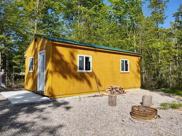 20230 Bonz Beach Hwy, Onaway, MI 49765