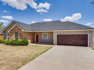 1703 Johnson Rd, Iowa Park, TX 76367