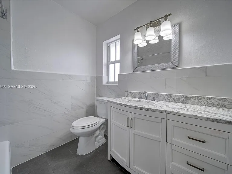 6565 Santona St #B19 — Photo 15