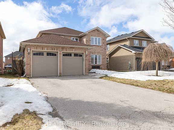 2nd image of 36 Ivygreen Rd