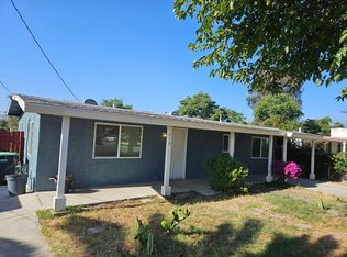 712 E Whittier Ave, Hemet, CA 92543