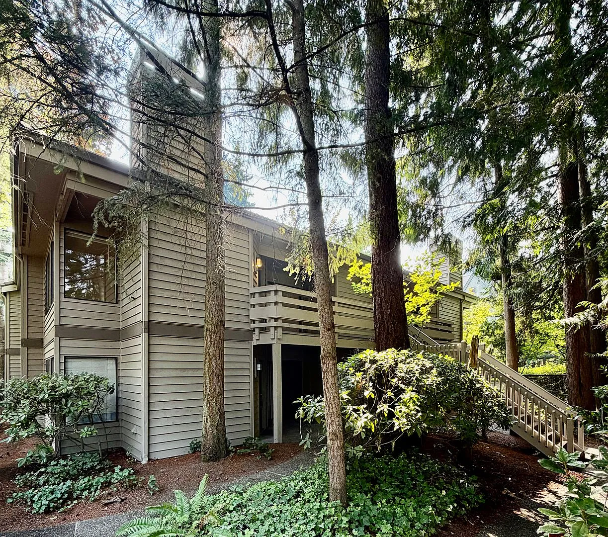 2 Bed / 2 Bath Downtown Bellevue condo $2,945/month — Photo 2