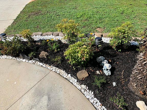 5th image of 4948 Water Oak Dr