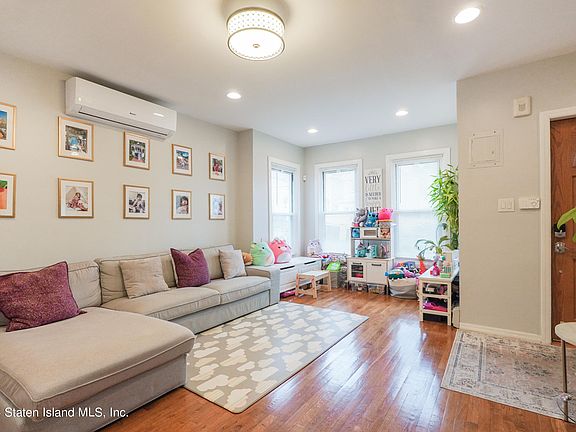 4th image of 61 Union Ave