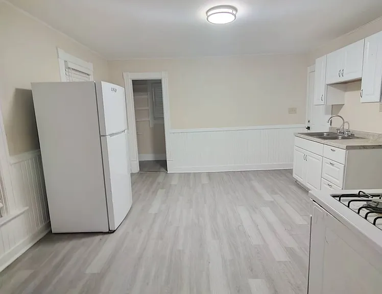 2753 N Holton St — Photo 1