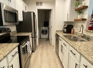 10403 Trotters Pointe Dr APT 101, Louisville, KY 40241