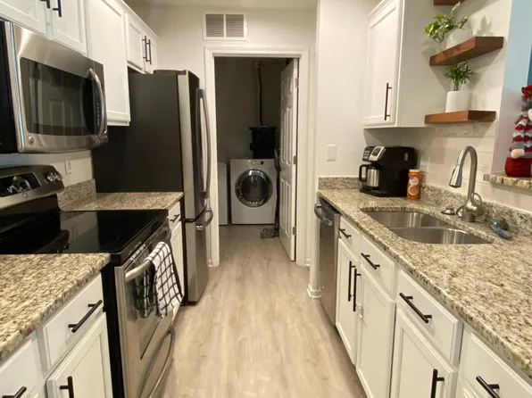 10403 Trotters Pointe Dr APT 101, Louisville, KY 40241