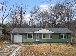 8513 Riggs St, Overland Park, KS 66212