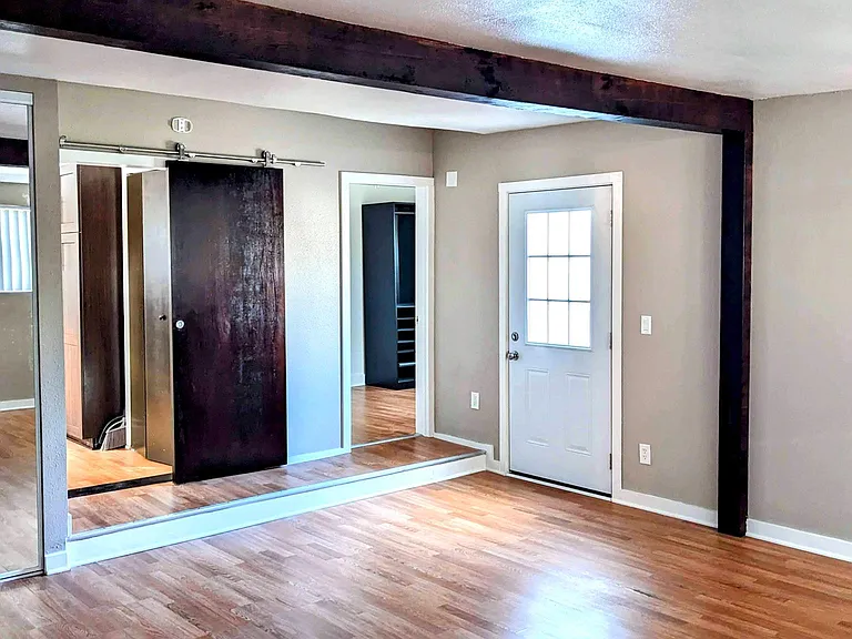 3627 Wilson Ave — Photo 10