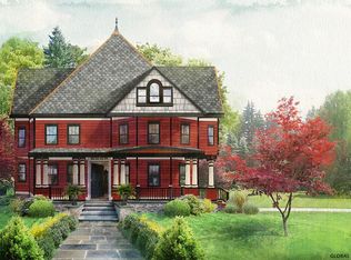 10 Oak Ridge Blvd, Saratoga Springs, NY 12866