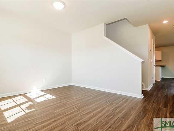 3rd image of 532 Wilkins Road