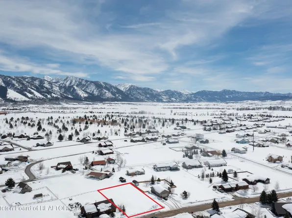 6 Brambleberry Dr, Thayne, WY 83127