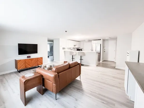 215 Winter St APT 1P, Weymouth, MA 02188