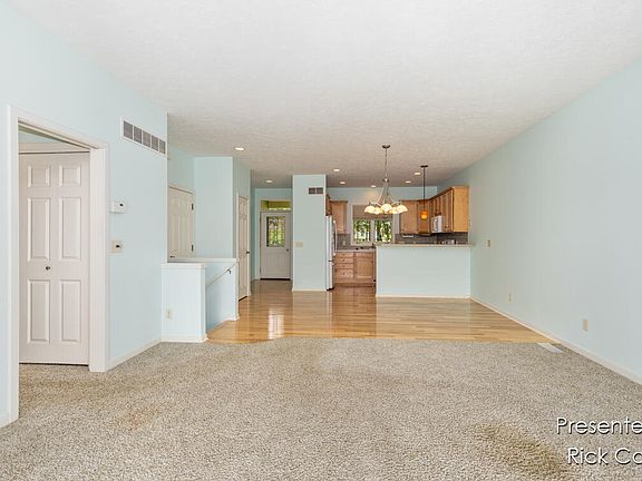 4th image of 4636 Windsor Hill Dr