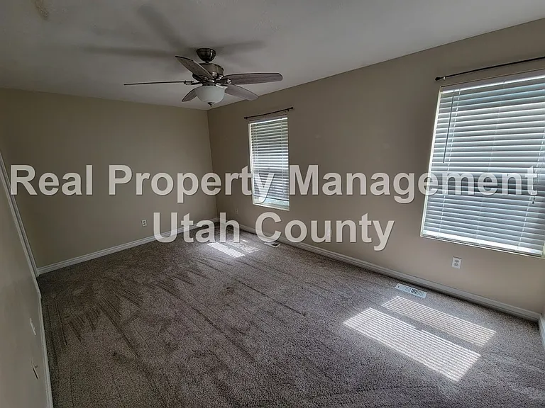 7971 N Wycliffe Way — Photo 1