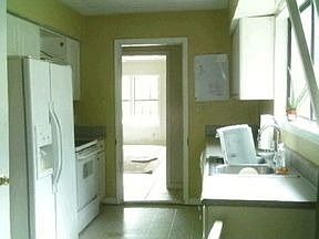 1st image of 3083 Bruckner Blvd
