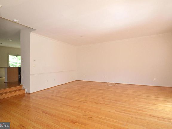 5th image of 4209 Trumbo Ct