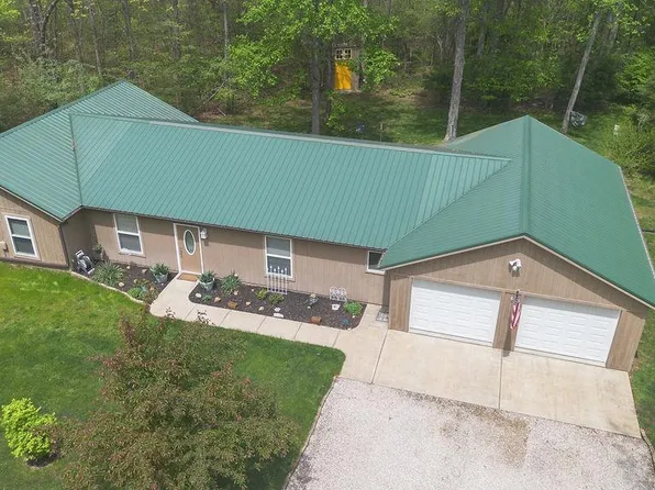 12067 E Bedrock Ln, Springville, IN 47462