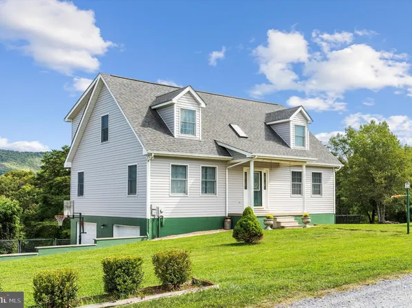 66 Rabbit Trl, Berkeley Springs, WV 25411