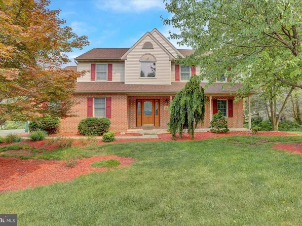 237 Keats Dr, Sinking Spring, PA 19608