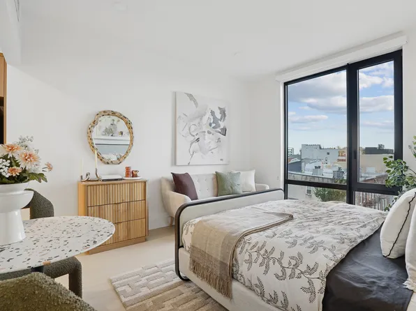 170 Freeman Street image 4 of 14