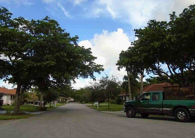 2nd image of 5005 NW 50th St