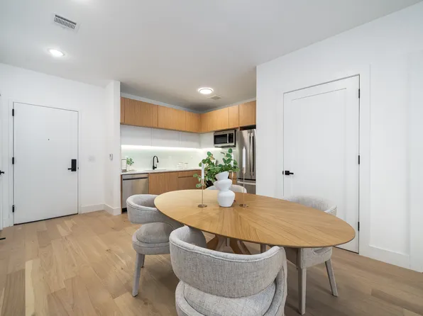 09 Plan, Tailor House Condos