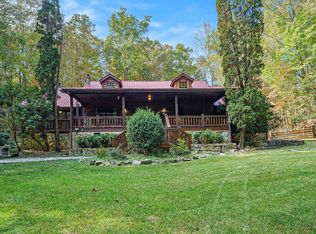 98 Bear Ln, Blue Ridge, GA 30513