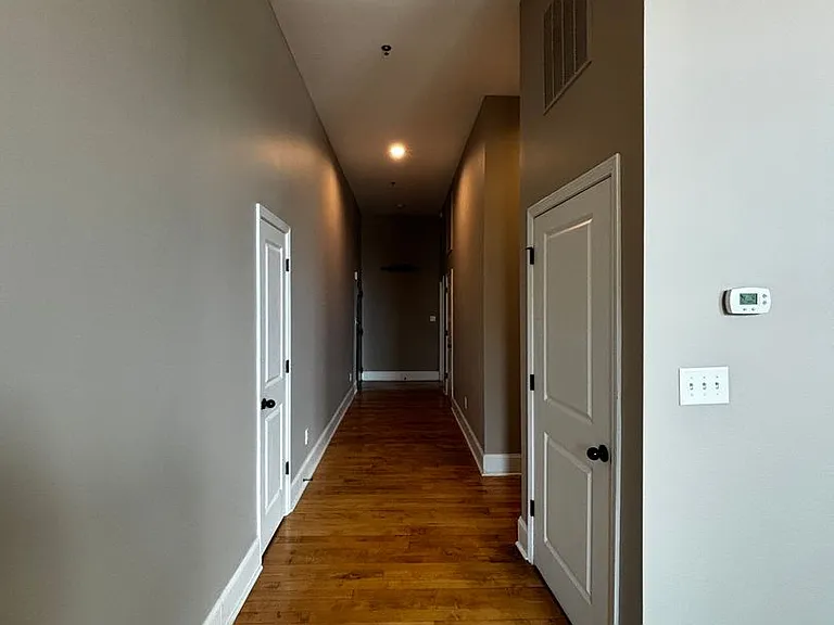 936 Broad St #306 — Photo 8
