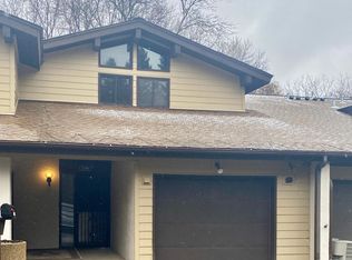 1786 McKnight Rd N #6, Saint Paul, MN 55109