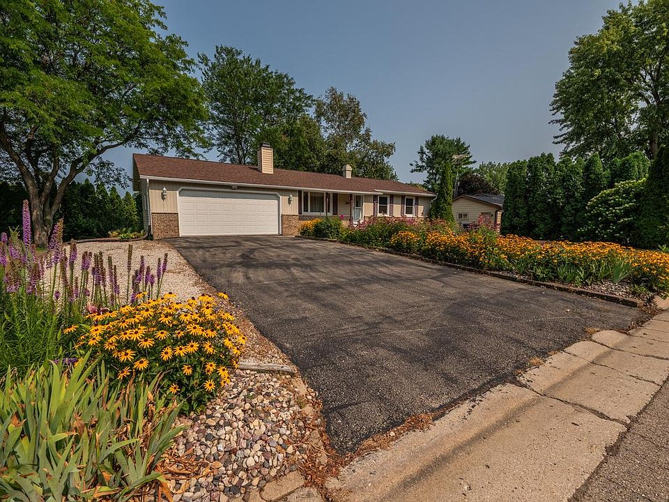 1st image of 384 Ridge ROAD