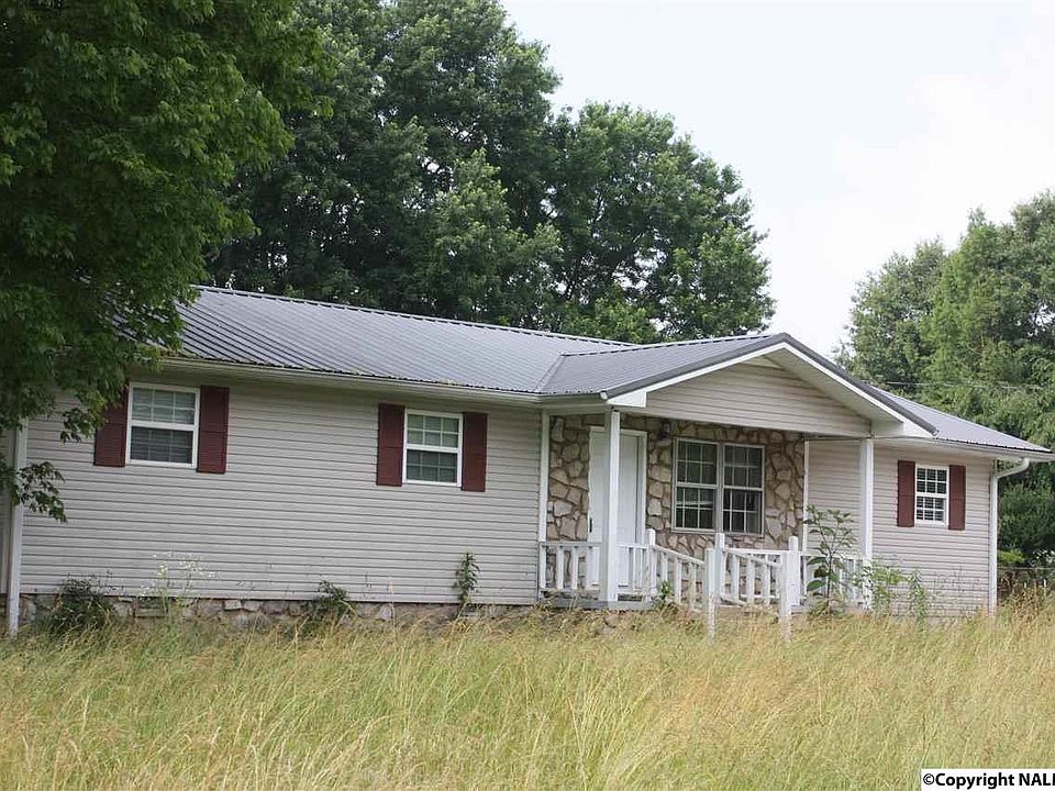 2nd image of 22 Miles Ln