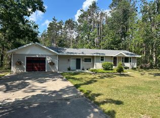 2550 Mary Anne Dr, Lewiston, MI 49756