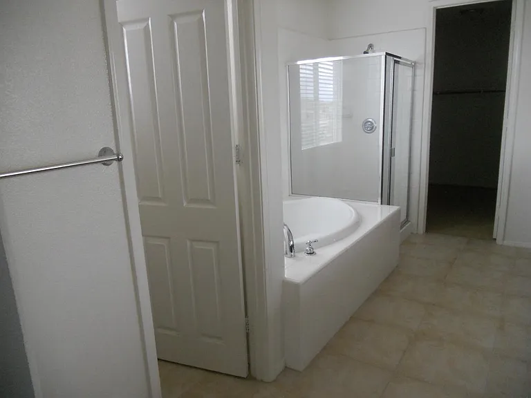 13246 Milton St — Photo 11