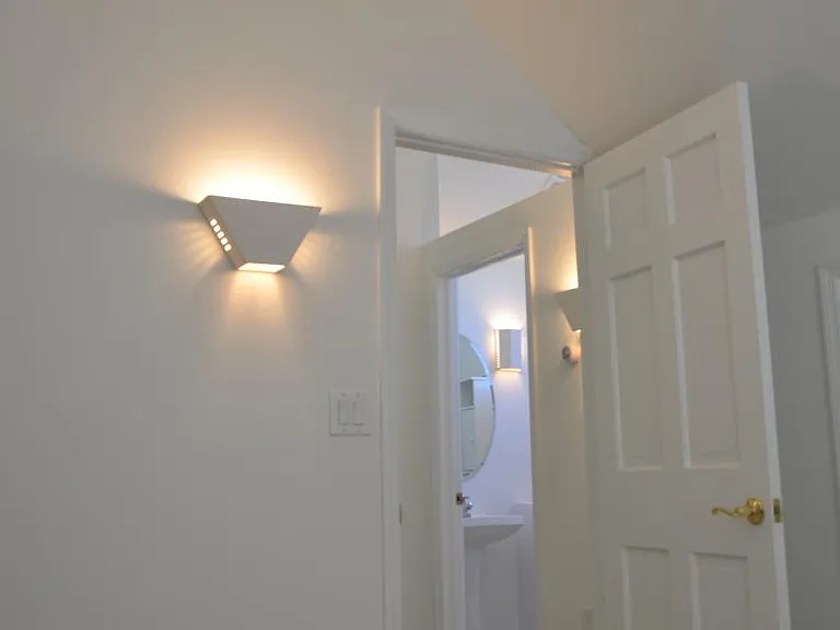 View from an upstairs bedroom to the hall