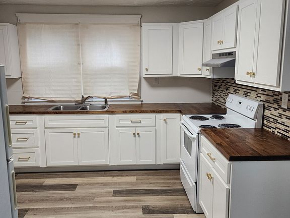 4th image of 11119 Forest Ave #1