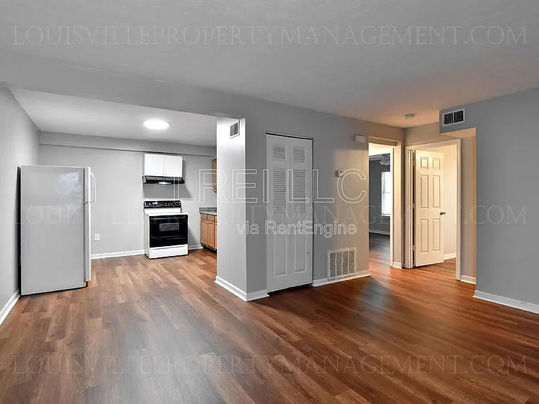 715 M St #2 — Photo 3