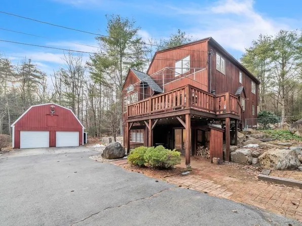 1 Saint Germain Rd, Hampden, MA 01036
