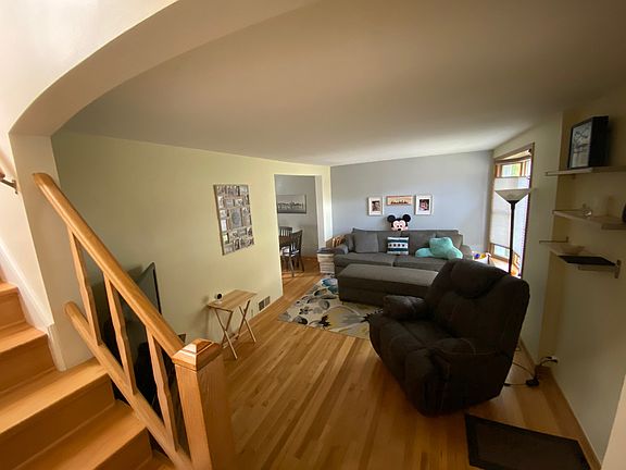 5th image of 4110 N Pontiac Ave