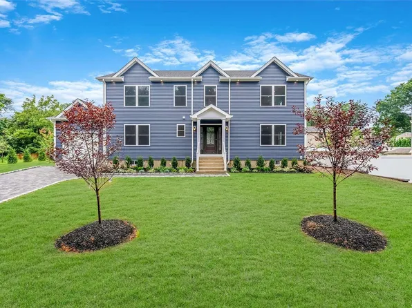 26 Adams Avenue, Wyandanch, NY 11798