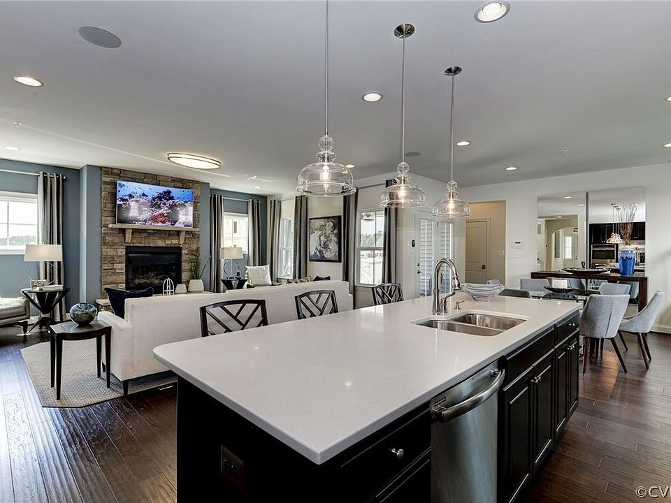 1st image of 12337 Manor Crossing Court Gln