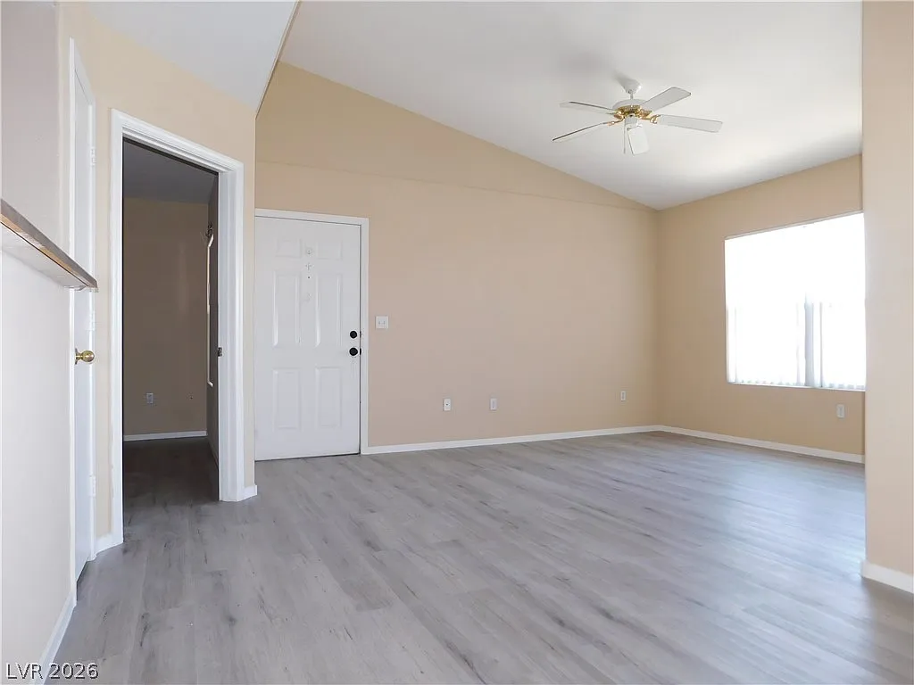 Building Photo - 7255 W Sunset Rd #2029
