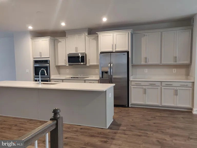 10568 Waterbury Woods Way — Photo 3