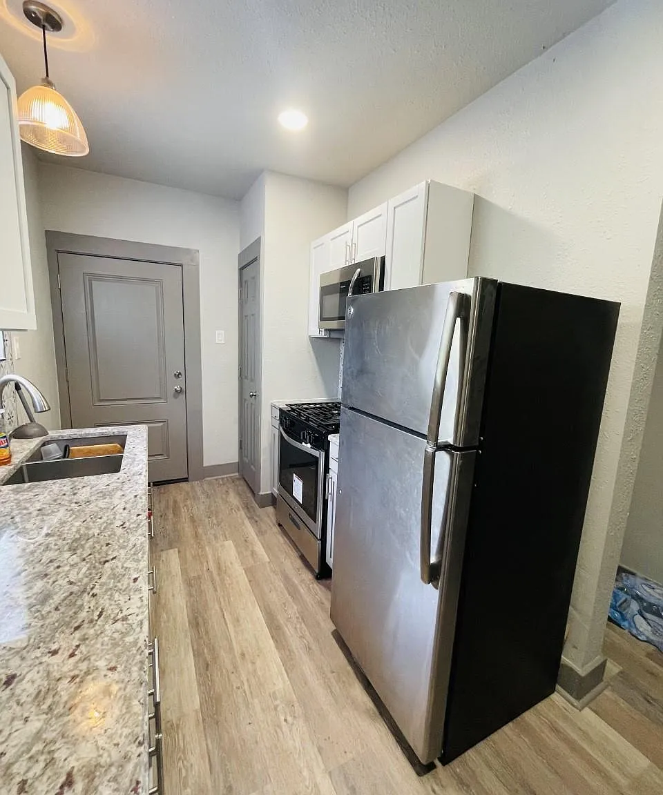 1 bed, 620 sqft, $1,075 — Photo 4