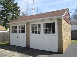37 Pinehurst Ave, Youngstown, OH