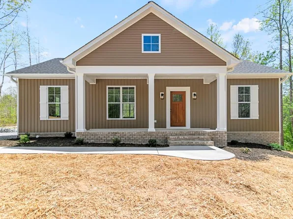 1307 Lewiston Plank Rd, Burkeville, VA 23922