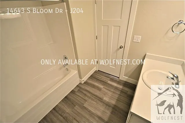 14643 Bloom Dr #J204 — Photo 12