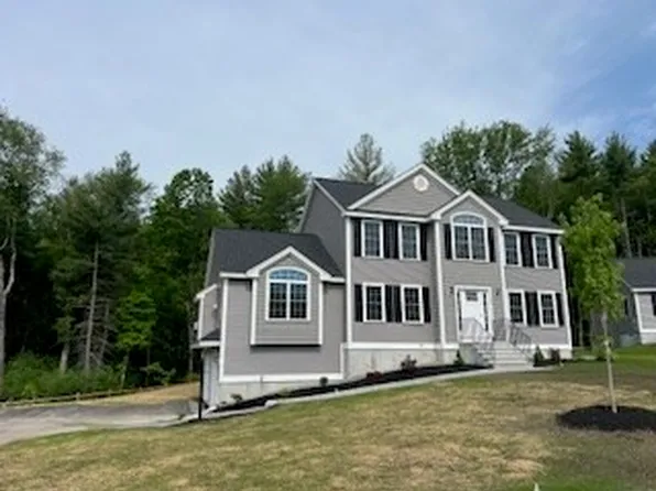 71 Berube Ln Lot 14, Dracut, MA 01826
