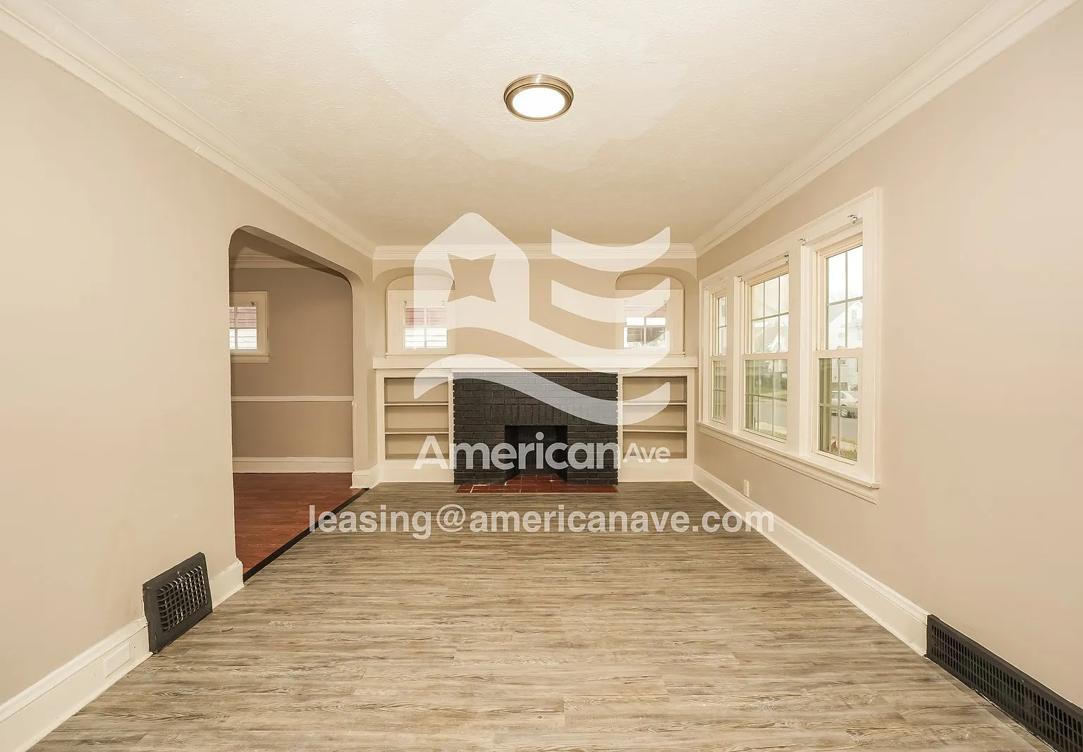 3 bed, 1.0 bath, 1304 sqft, $1,475 — Photo 2