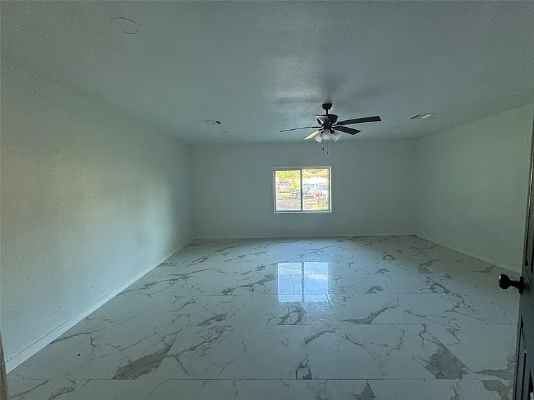 5409 Deborah Ln — Photo 16